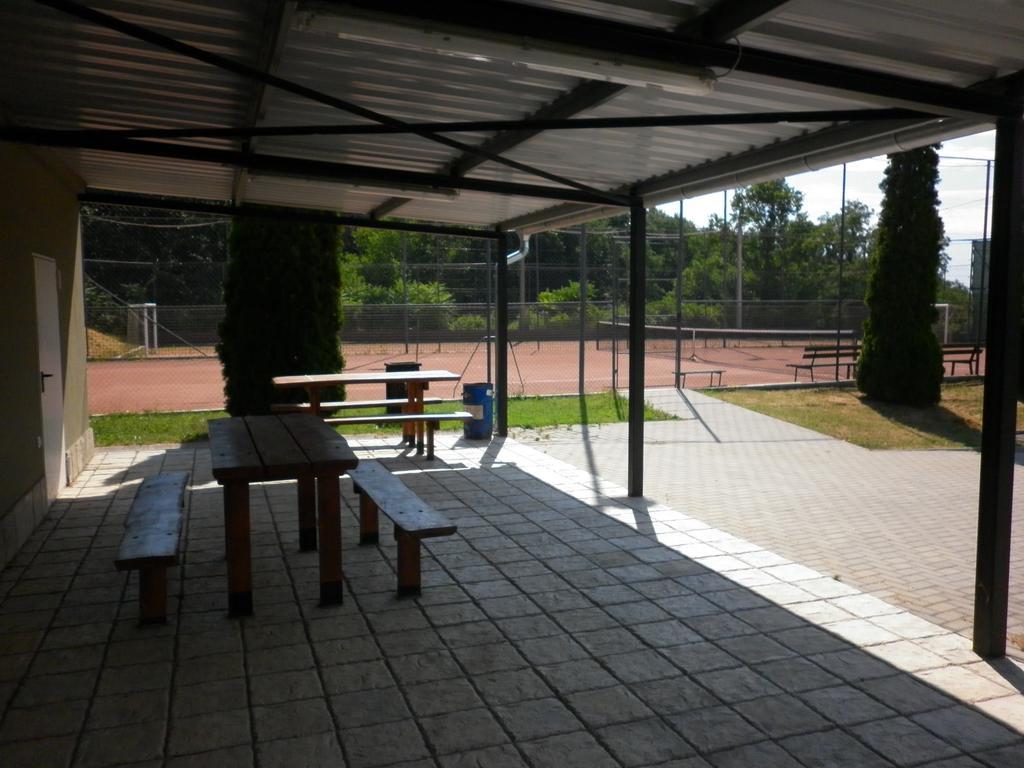 Gete Vendeghaz Villa Csolnok Buitenkant foto